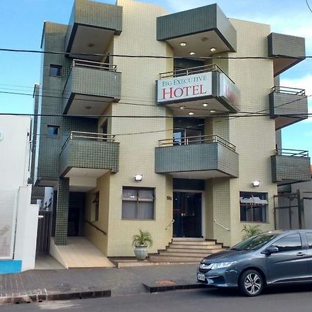 Big Executive Hotel Araguari Exterior photo