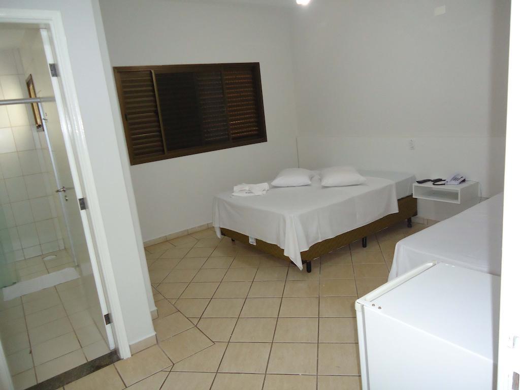 Big Executive Hotel Araguari Room photo
